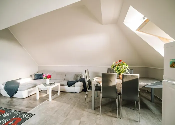 Buzavirág Apartman Keszthely